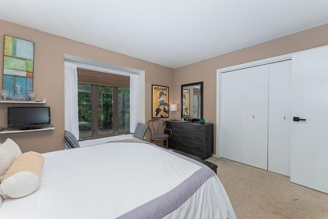 91 Glen Dr, Condo with 2 bedrooms, 2 bathrooms and null parking in Worthington OH | Image 25