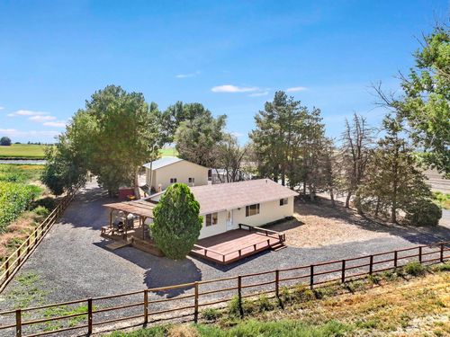 2036 S 2000 E, Gooding, ID, 83330-5309 | Card Image