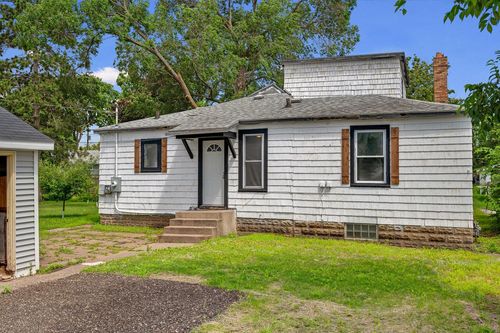 1229 Hintgen Court, La Crosse, WI, 54601 | Card Image