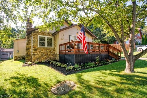 15 Ridge Rd, Stanhope, NJ, 07874-2858 | Card Image