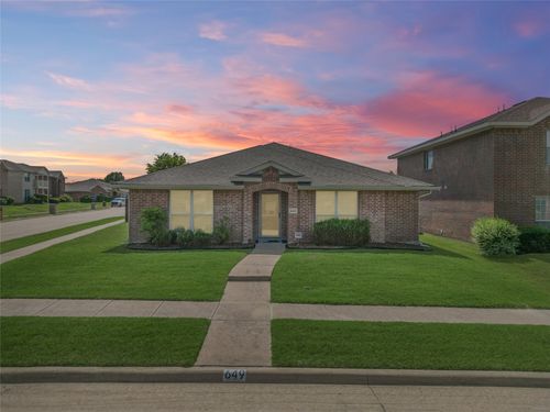 649 Canyon Pl, Desoto, TX, 75115-6356 | Card Image