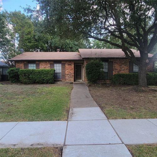 2113 Alder Trl, Grand Prairie, TX, 75052-1905 | Card Image