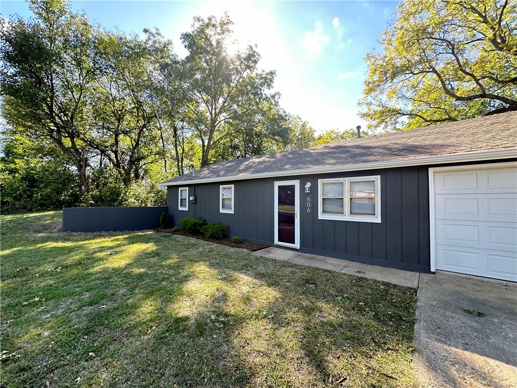 Water St, Warrensburg, MO 64093