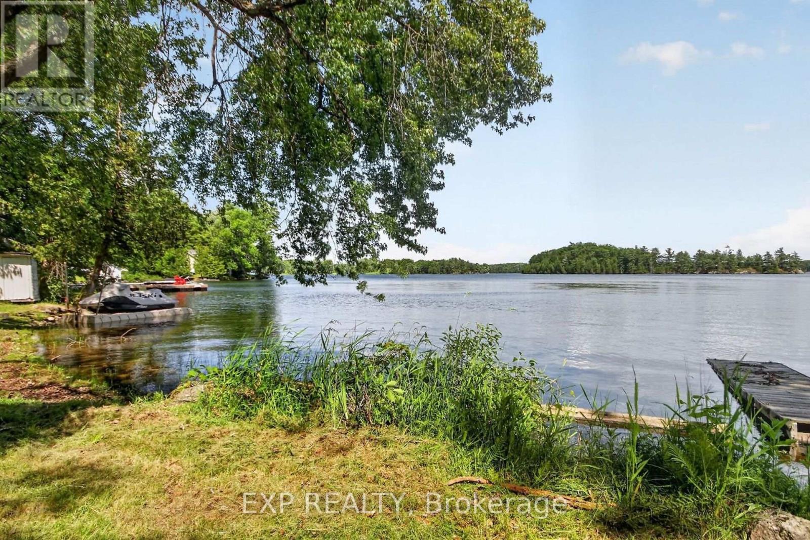 Residential in Frontenac (Frontenac South) 4