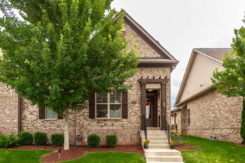 1170 Cavaletti Cir W, Gallatin, TN, 37066-4505 | Card Image