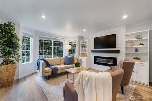 apt-f103-10016 Ne 120th Ln, Kirkland, WA, 98034-6656 | Card Image