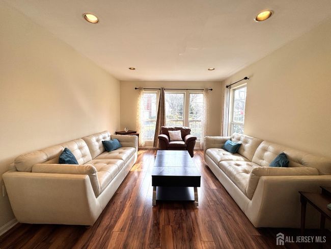 2 Burr Ct, Townhouse with 3 bedrooms, 3 bathrooms and null parking in Plainsboro NJ | Image 7