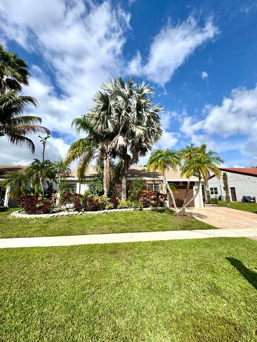 531 Sw 167th Ter, Weston, FL, 33326-1516 | Card Image