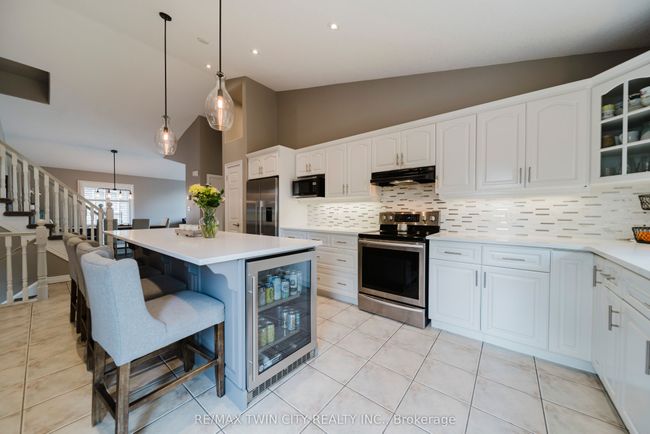 12 Schneller Crt, House other with 4 bedrooms, 3 bathrooms and 3 parking in Baden ON | Image 7