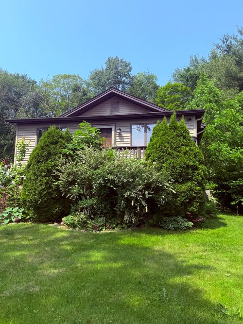 2 Walnut St, Terryville, CT, 06786-6004 | Card Image