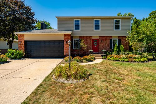 6822 Bejay Dr, Tipp City, OH, 45371-2304 | Card Image