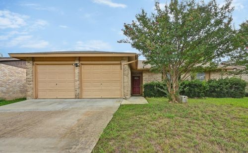 6511 Lancret Hill Dr, Austin, TX, 78745-4713 | Card Image