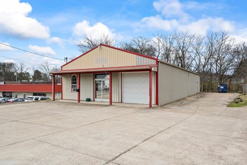 308 S Main St, Mount Pleasant, TN, 38474-1632 | Card Image