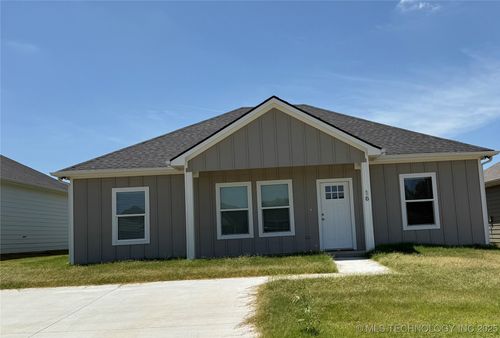16 Middle Street, Durant, OK, 74701 | Card Image