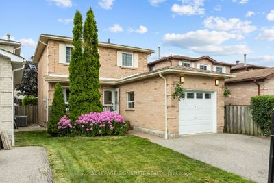 100 Rotherglen Rd N, House other with 3 bedrooms, 2 bathrooms and 3 parking in Ajax ON | Image 2