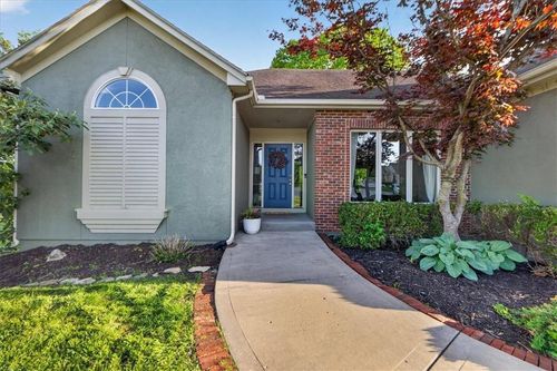 5102 Nw Belton Ct, Riverside, MO, 64150-9582 | Card Image