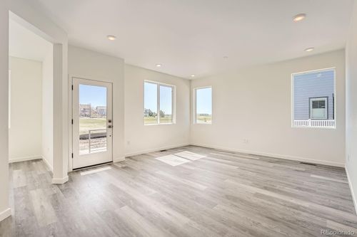 1236 S Algonquian St, Aurora, CO, 80018-1000 | Card Image