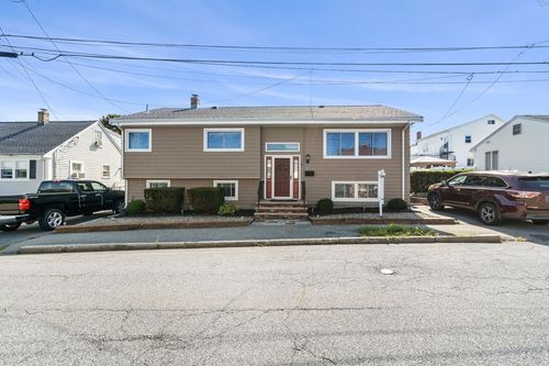 95 Bates St, Revere, MA, 02151-4511 | Card Image