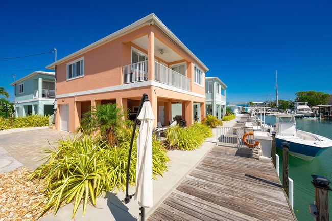 Rear Dock View | Image 12