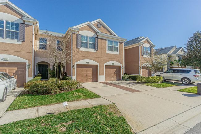 26633 Castleview Way, Townhouse with 3 bedrooms, 2 bathrooms and null parking in Wesley Chapel FL | Image 6