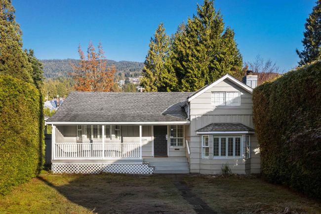2391 Kings Avenue, House other with 3 bedrooms, 1 bathrooms and 2 parking in West Vancouver BC | Image 1