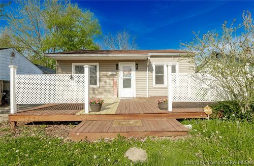 180 Park Dr, Scottsburg, IN, 47170-1358 | Card Image