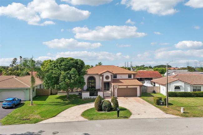 15050 E Falcons Lea Dr, House other with 4 bedrooms, 4 bathrooms and null parking in Davie FL | Image 42