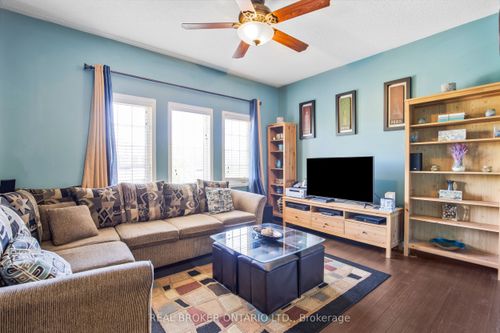 56 Lockheed Cres, Brampton, ON, L7A3G4 | Card Image