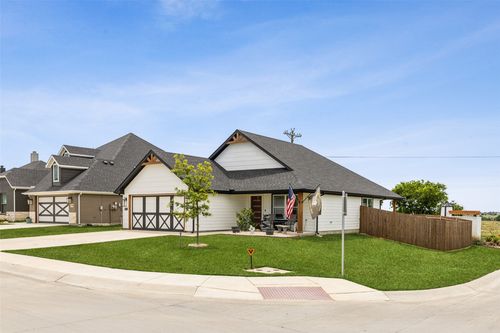 900 Tesslynn Ave, Godley, TX, 76044-1208 | Card Image