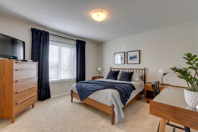 74 Kinlea Way Nw, Home with 3 bedrooms, 2 bathrooms and 4 parking in Calgary AB | Image 19