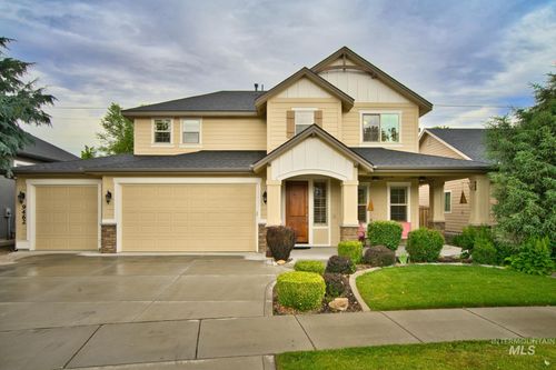 9462 W Whitecrest St, Star, ID, 83669-5315 | Card Image