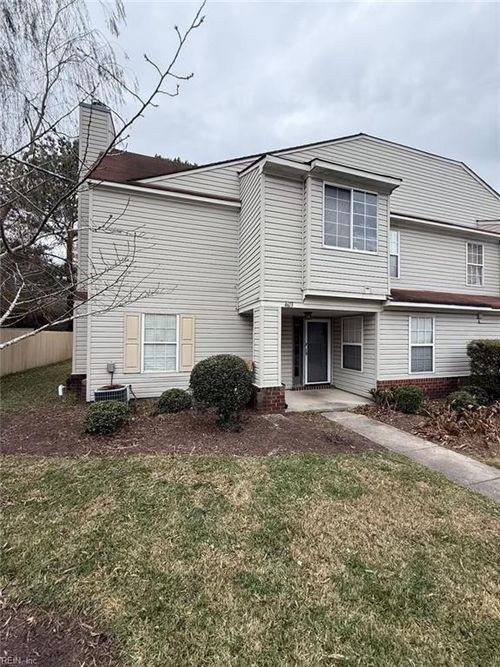 4613 Trapshoot Ct, Chesapeake, VA, 23321-6136 | Card Image