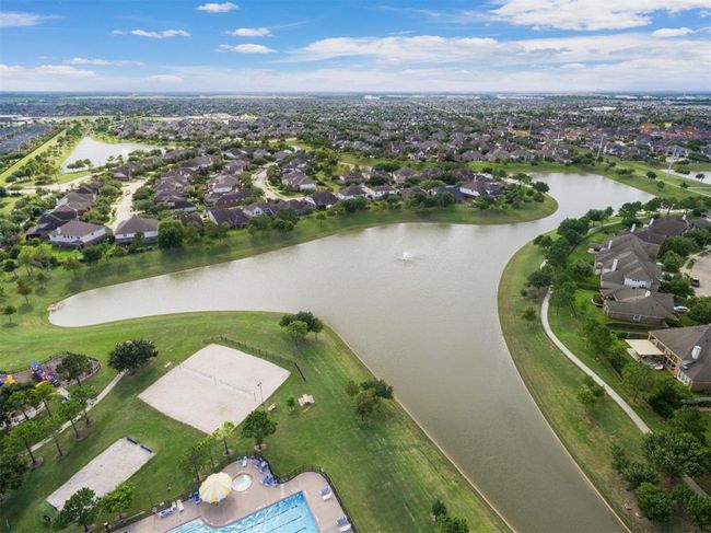 2023 Creek Run Dr, House other with 4 bedrooms, 3 bathrooms and 2 parking in Pearland TX | Image 17