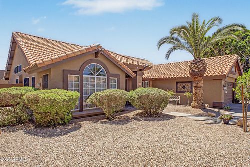 2943 E Redwood Lane, Phoenix, AZ, 85048 | Card Image