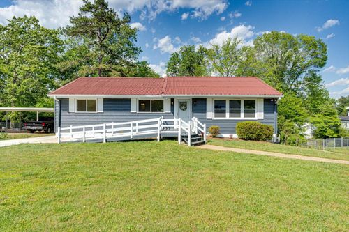 3825 Pin Oak Ter, Chattanooga, TN, 37411-1619 | Card Image