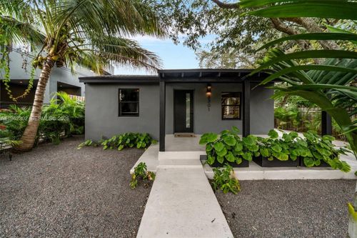 3301 Frow Ave, Coconut Grove, FL, 33133-5006 | Card Image