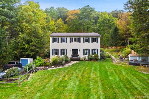 10 Andreas Ct, Holmes, NY, 12531-4511 | Card Image