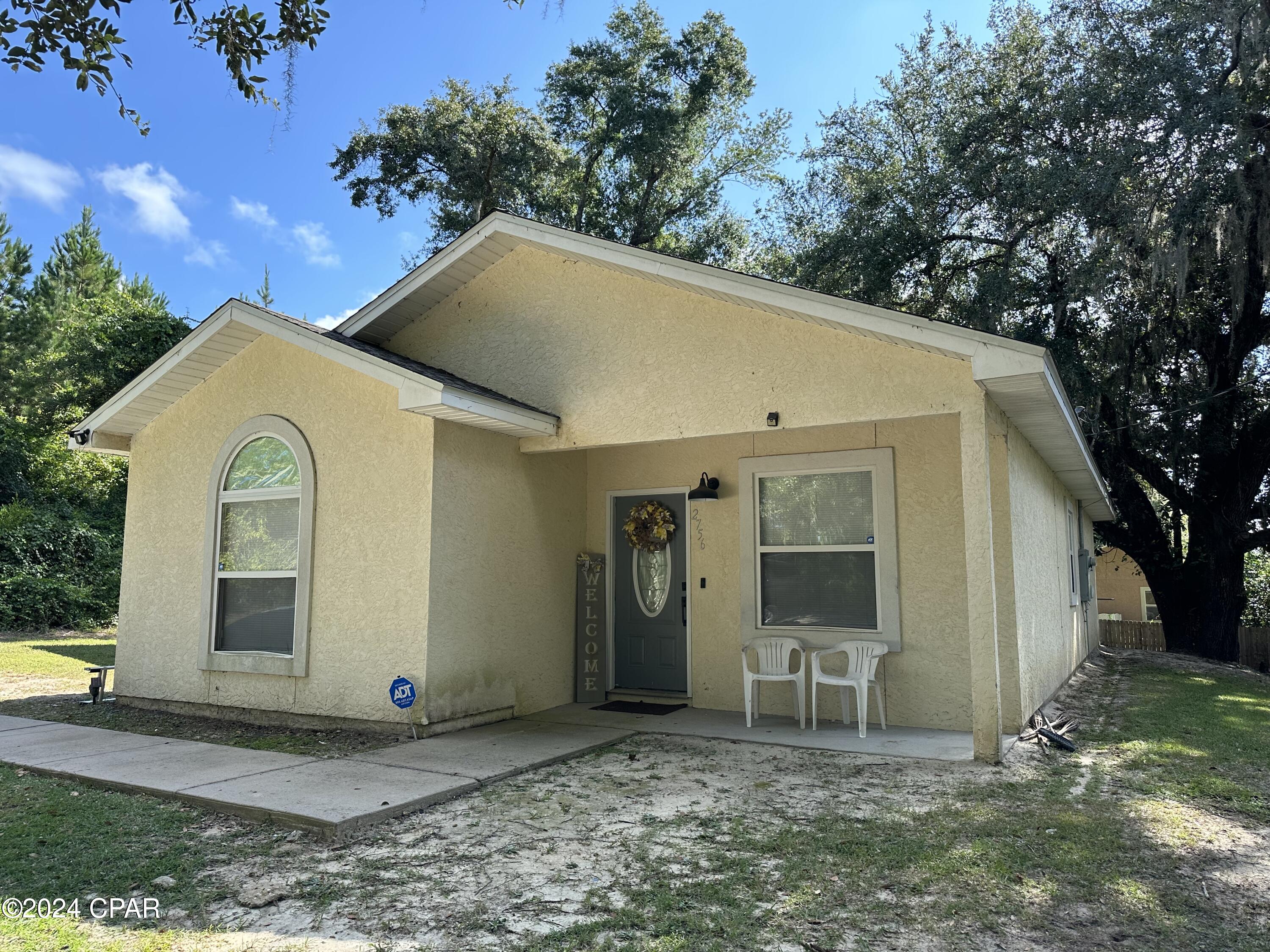 Medlar Ln, Marianna, FL 32446