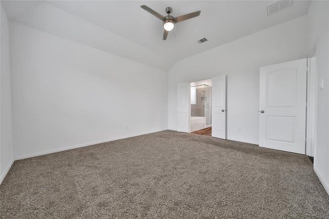A primary suite fit for royalty. | Image 28