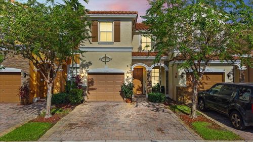 130 Emerald Creek Ter, Davie, FL, 33325-6395 | Card Image