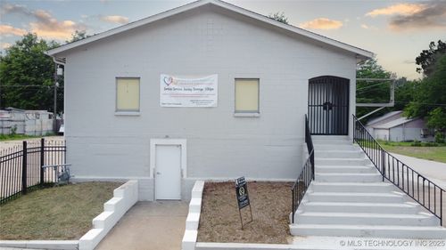 2132 Atlanta Pl, Tulsa, OK, 74110-2143 | Card Image