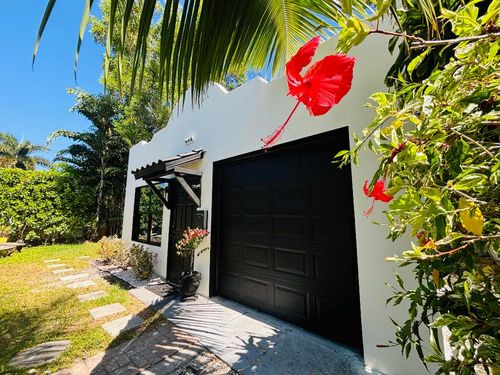 1036 Francis St, West Palm Beach, FL, 33405-2416 | Card Image