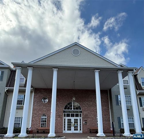 5301 Richmond Rd, West Milford, NJ, 07480-1933 | Card Image