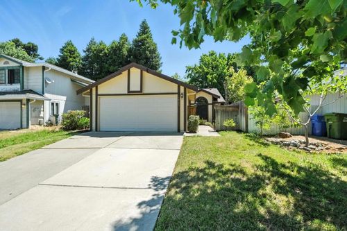 9345 Ivydale Cir, Elk Grove, CA, 95758-4966 | Card Image