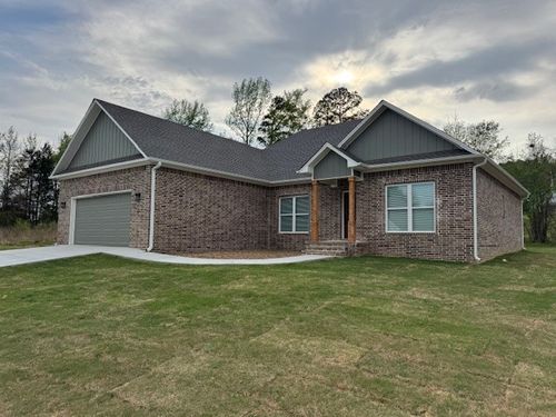 35 Rachel Cir, Russellville, AR, 72802-8674 | Card Image