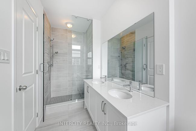 29 Albert Firman Lane, House attached with 3 bedrooms, 4 bathrooms and null parking in Markham ON | Image 26