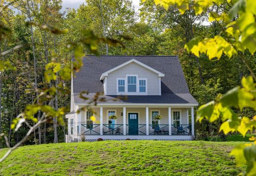 70 White Rd, Newcastle, ME, 04553 | Card Image