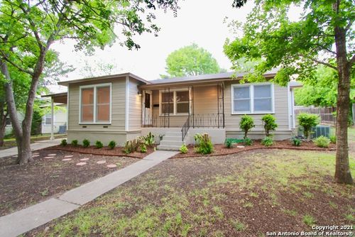 209 Lyman Dr, San Antonio, TX, 78209-6032 | Card Image