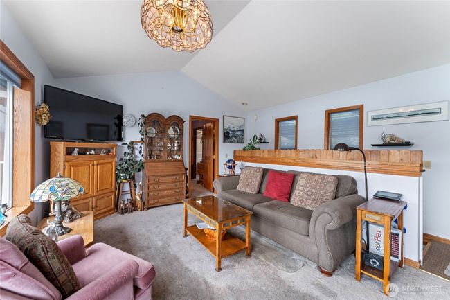 916 No See Um Rd, House other with 3 bedrooms, 3 bathrooms and 2 parking in Chelan WA | Image 7
