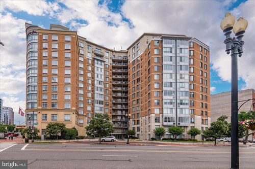 apt-217-555 Massachusetts Ave Nw, WASHINGTON, DC, 20001-4718 | Card Image
